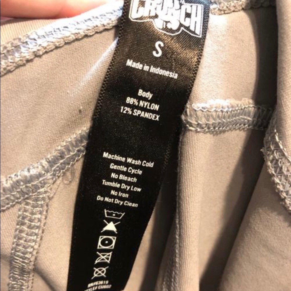 *NWT* CRUNCH ‘No Judgements’ leggings Size Small - Picture 10 of 12